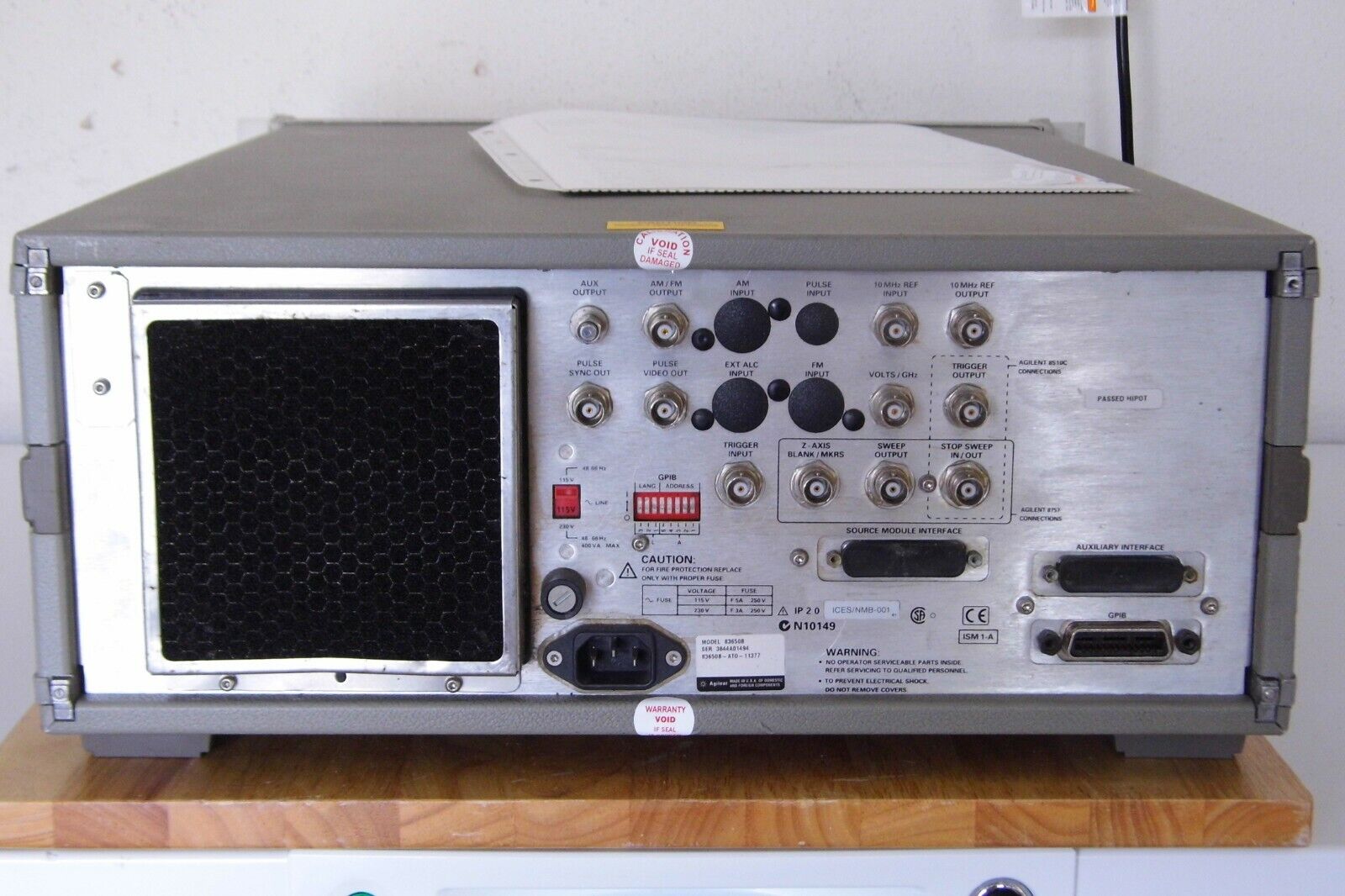 Agilent HP 83650B 001/002/006/008/ cal & data, 10Mhz-50Ghz synth.sweep generator Agilent HP 83650B 001/002/006/008/ cal & data, 10Mhz-50Ghz synth.sweep generator